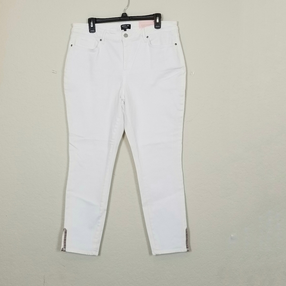 NYDJ White Curves 360 Jeans Embroidered Side Vent - Picture 4 of 12